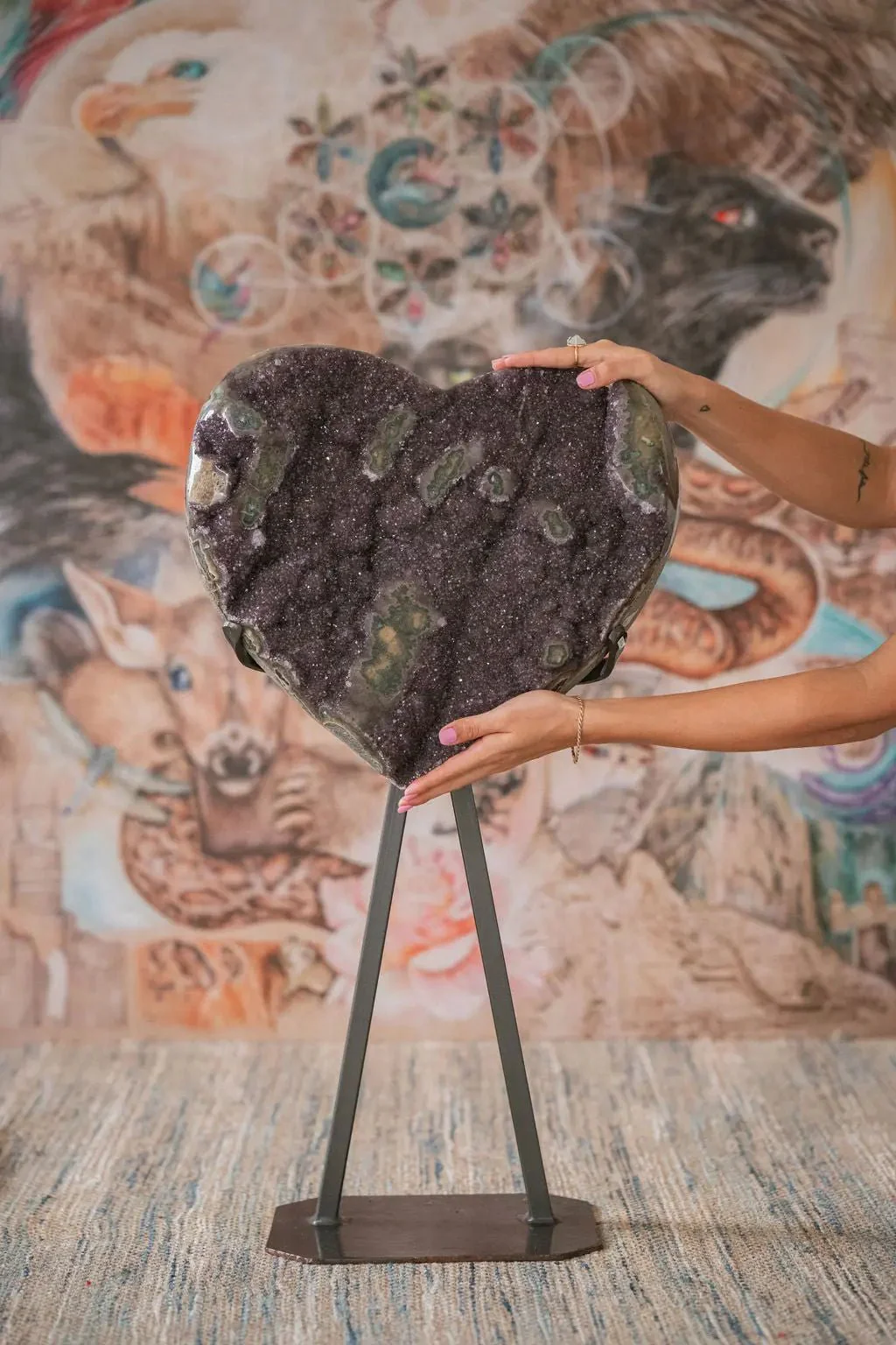 Uruguayan Amethyst Heart Collectors Piece (3 Foot) - Image 11