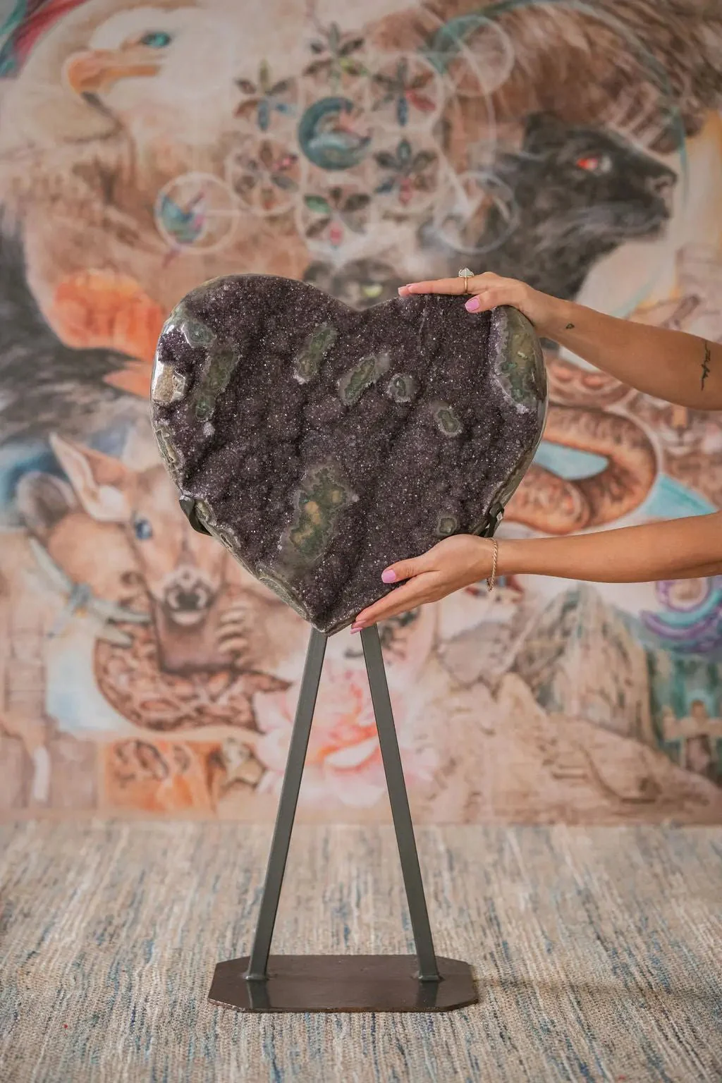 Uruguayan Amethyst Heart Collectors Piece (3 Foot) - Image 4